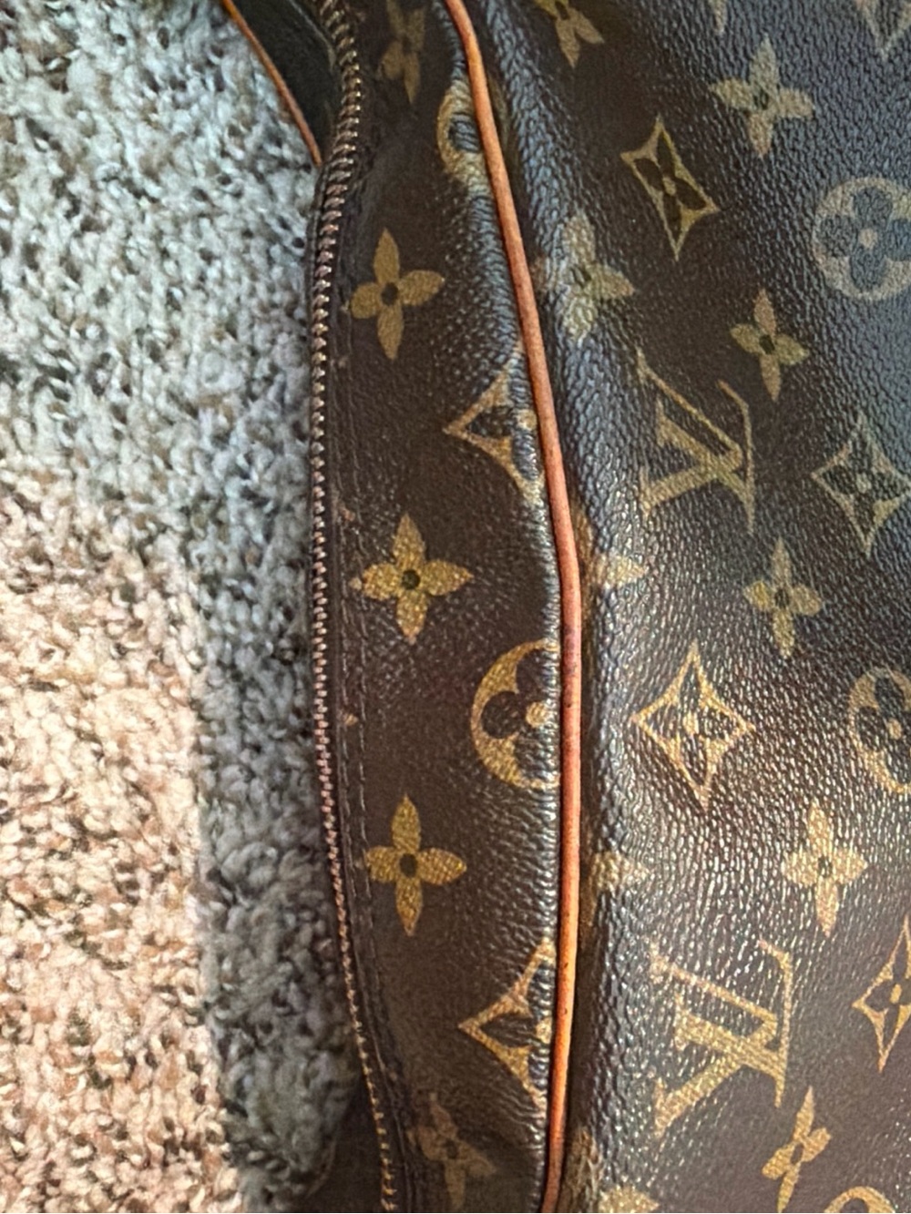 Louis Vuitton Monogram Vintage Boulogne 30 Shoulder Bag - Picture 11 of 16